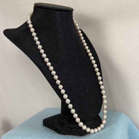 14k Vintage Faux Pearls on String Necklace - Picture 3 of 7